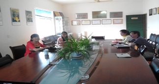 迪拜客戶到宏遠(yuǎn)化工考察聚乙烯蠟