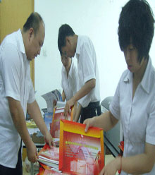 宏遠化工獻愛心 力助職工學(xué)子大學(xué)夢